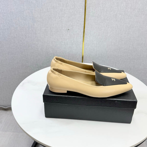 CC 26s Pointed Loafers Black Beige Sheepskin 972786