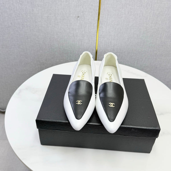 CC 26s Pointed Loafers Black White Sheepskin 972787