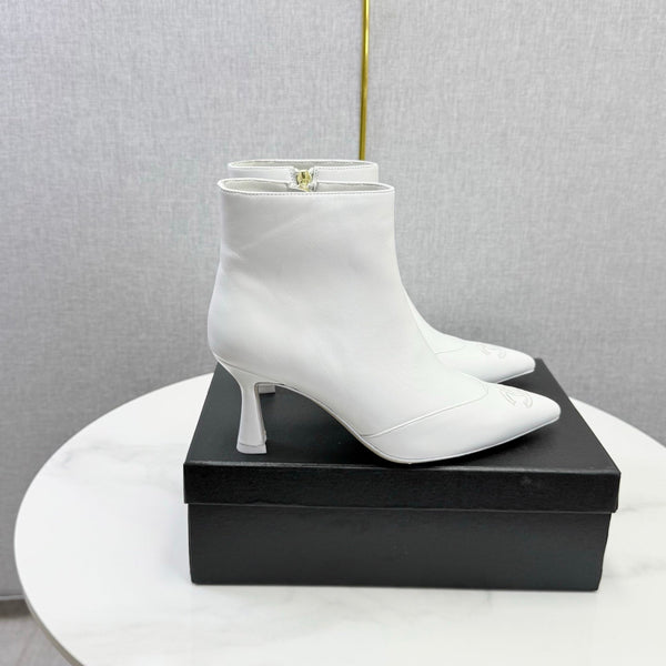 CC 26s Pointed-Toe Stiletto Ankle Boots White Cowhide 972795