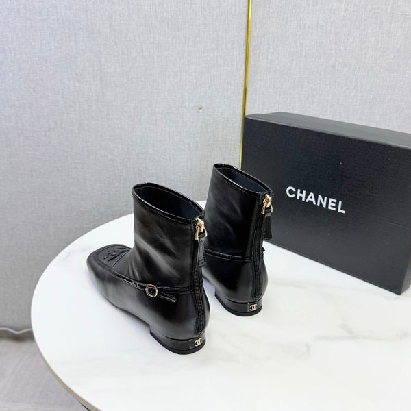 CC 26s Square Toe Low Heel Boots Black Sheeepskin 972805