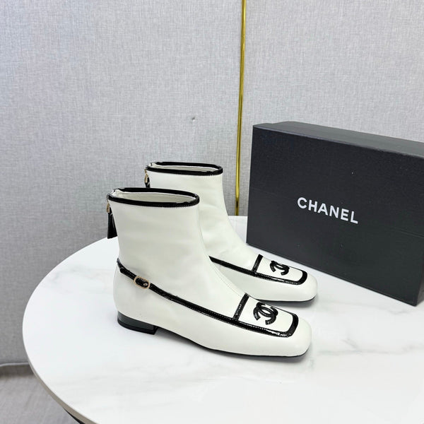 CC 26s Square Toe Low Heel Boots Black White Sheeepskin 972806