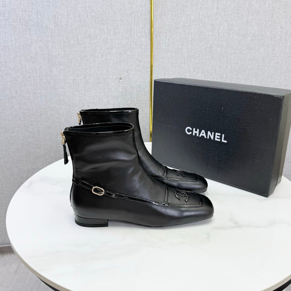 CC 26s Square Toe Low Heel Boots Black Sheeepskin 972805