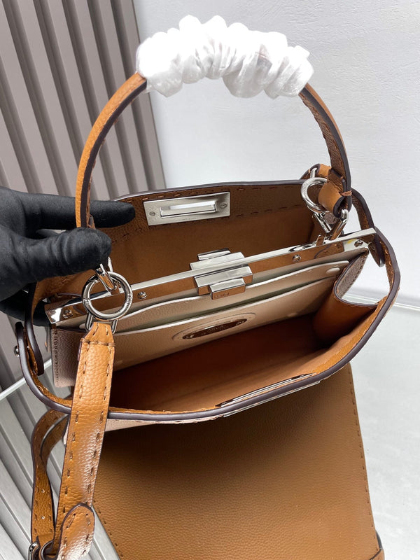 PEEKABOO MEDIUM 33 BROWN CALFSKIN SILVER HARDWARE