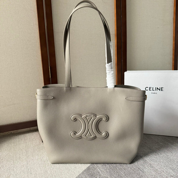 MEDIUM CABAS ANAÏS CUIR TRIOMPHE 54 IN NOMAD GRAINED CALFSKIN