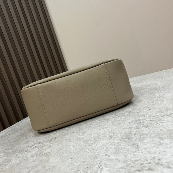 le 5a7 large 30cm grey calfskin