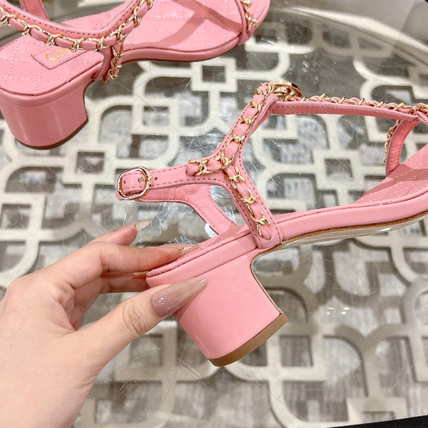CC 26s Chain T-Strap Charm Sandals 5cm Light Pink Lambskin 736116
