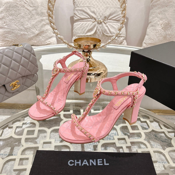 CC 26s Chain T-Strap Charm Sandals 8.5cm Light Pink Lambskin 736120