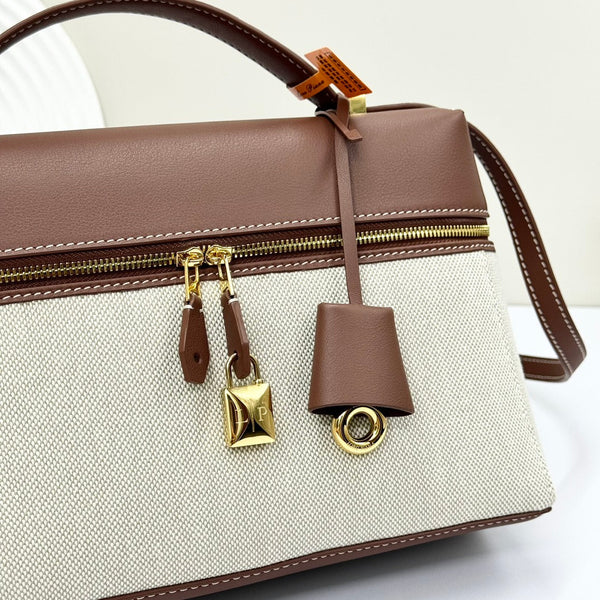 LP Extra Pouch L27 Caramel Calfskin Linen 231570
