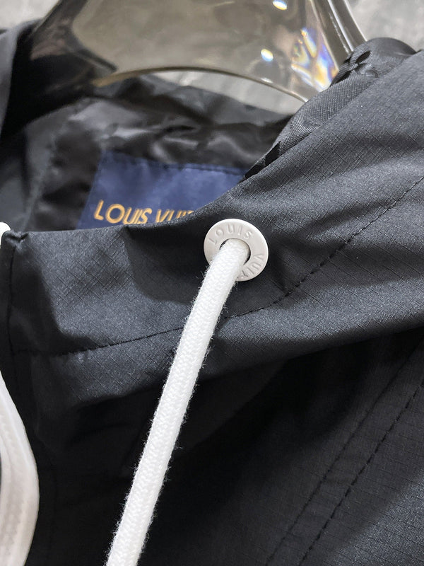 LV BLACK  JACKET 239571