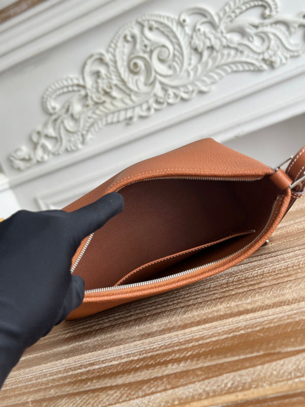 HM Berlingot Shoulder Bag Brown Epsom Leather 270327