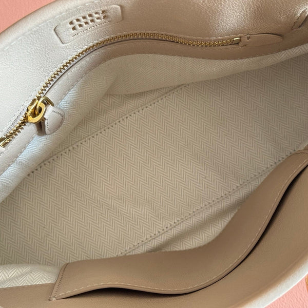 Miu Aventure Shoulder Bag 30cm Beige Nappa Leather