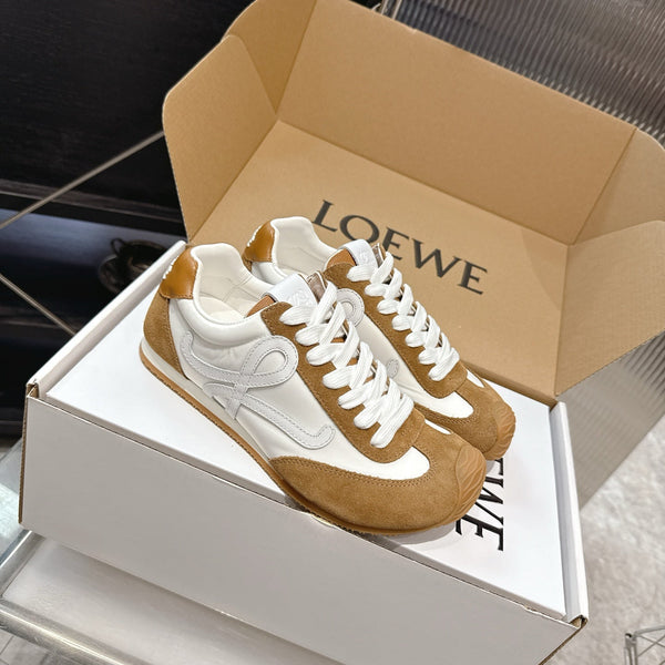 LOEW 26s Ballet Runner 2.0 Brown White Suede Sheepskin 683933