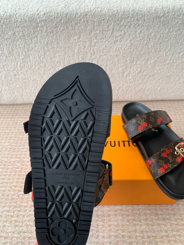 Bom Dia Flat Comfort Mule LV x TM Brown Sheepskin Mix Cherry Motif 319378