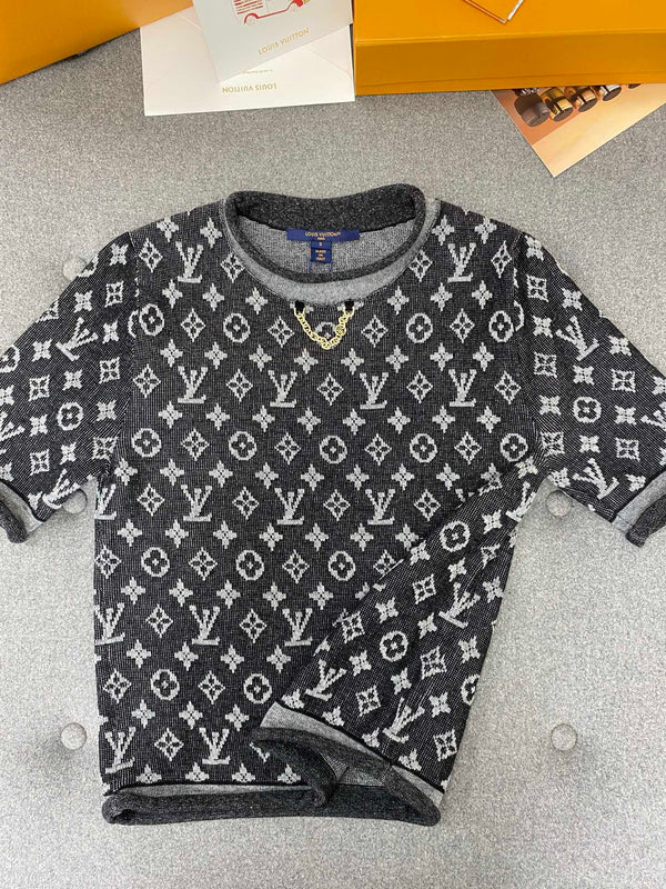 LV Simple Elegant Design T-shirt Black Cotton Wool
