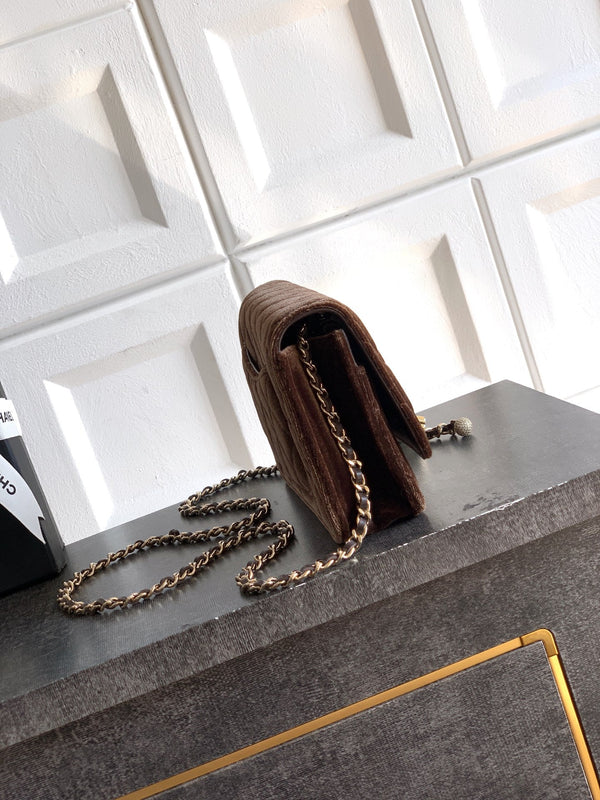 CC 26C Flap Bag 20 Coffee Velvet