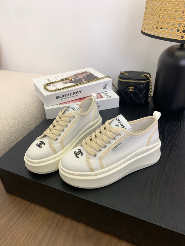 CC25 Sneaker White Beige Canvas 288783