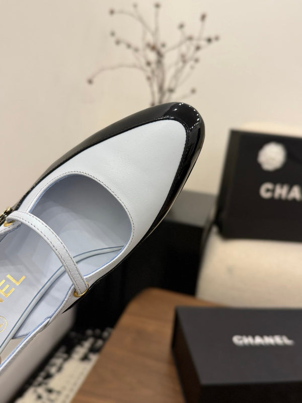 CC 26FW Slingback 7.5cm Black Grey Lambskin Patent Leather 676115