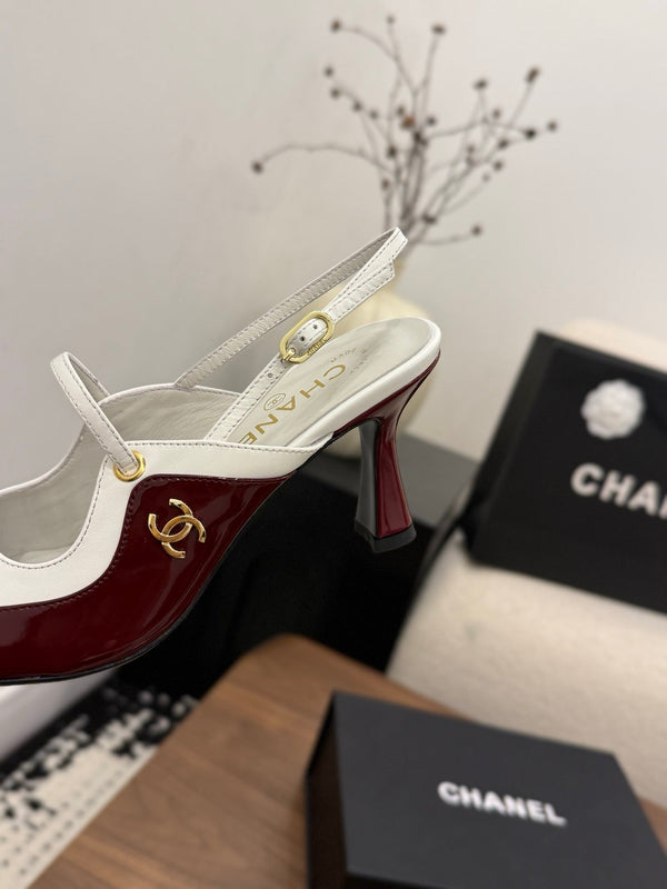 CC 26FW Slingback 7.5cm Chocolate White Lambskin Patent Leather 676117