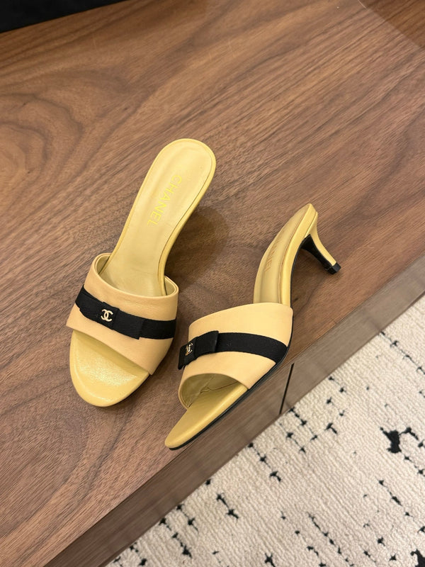 CC 26s High-Heeled Slippers 5cm Beige Leather 850460