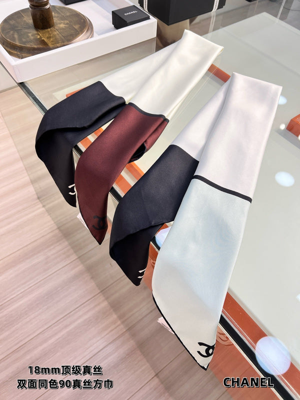 CC Scarf 90x90 Ecru, Beige, Burgundy & Black Silk Twill 204025