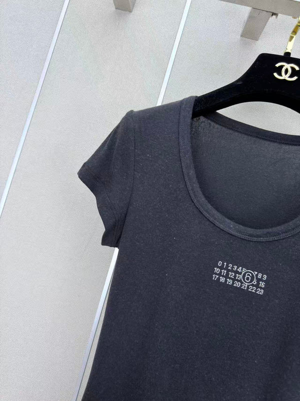 MM6 Rhinestone Letter Short-Sleeved T-Shirt Black Cotton 387956