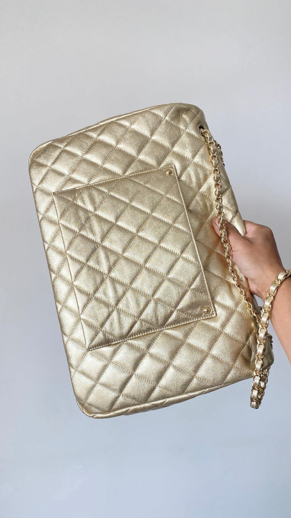 CC Classic Vintage 40 Light Gold Lambskin
