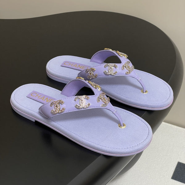 CC 25P Double C 5 Motifs Thongs Sandal Purple Sheepskin 247694