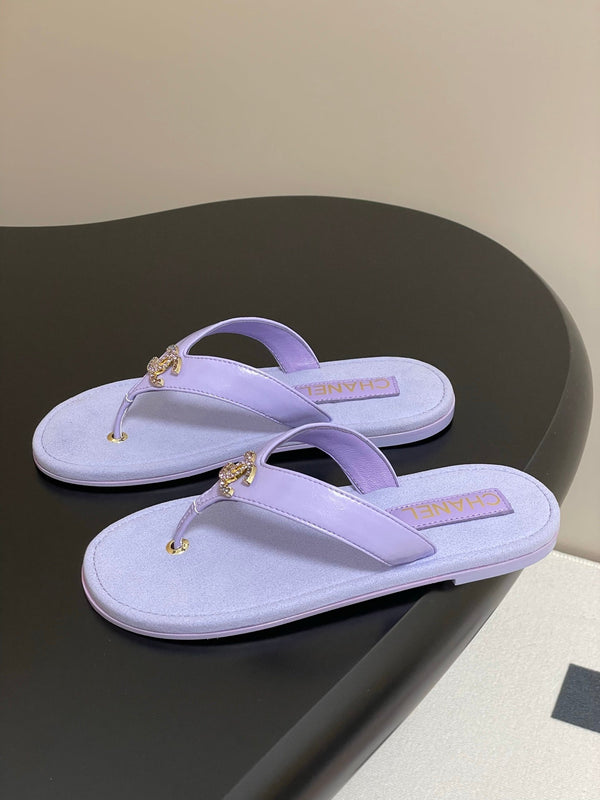 CC 25P Double C 1 Motif Thongs Sandal Purple Sheepskin 247700