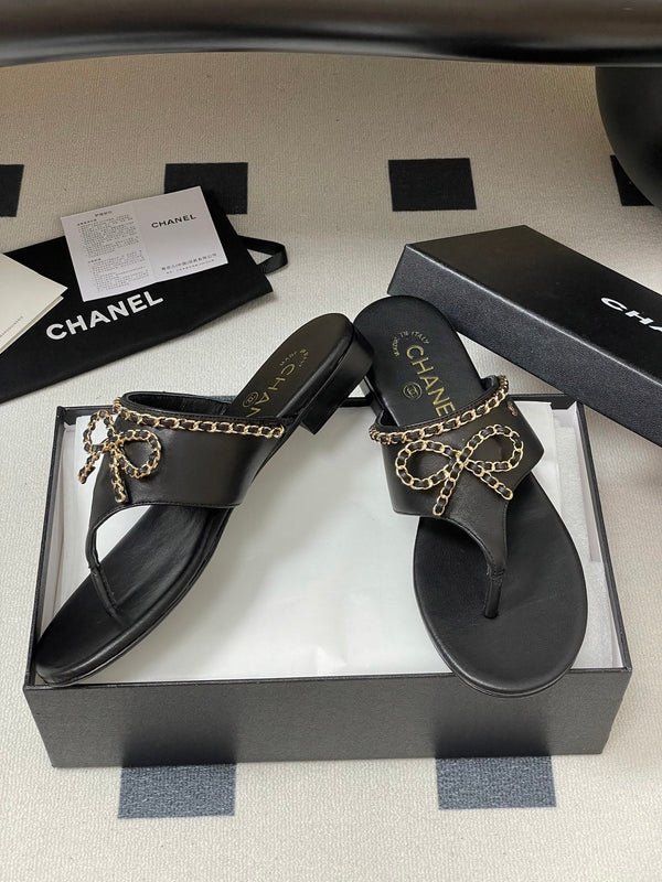 CC 25B Chain Bow Flip-flops Black Sheepskin 393987