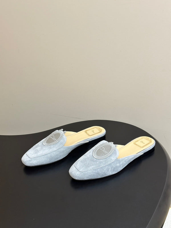 CD Médaillon Mule Light Grey Suede 834914