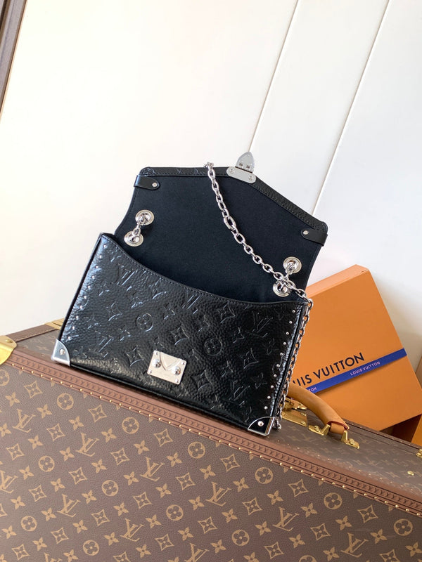 LV M28137 Trunkie Black Calfskin