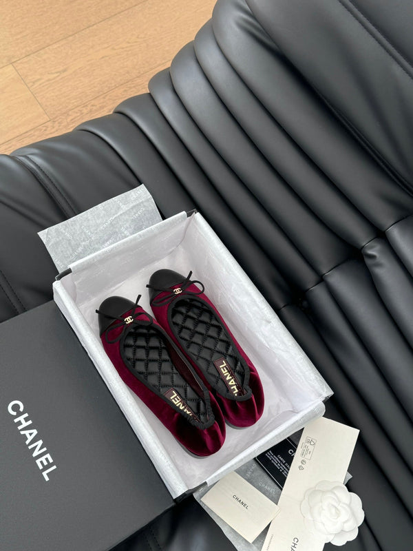 CC Ballet Flats In Burgundy Velvet Fabric 143536
