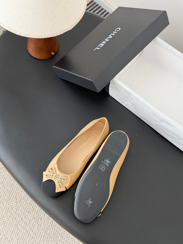 CC 26K Bow Ballet Flat Beige Black Lambskin Canvas 670828