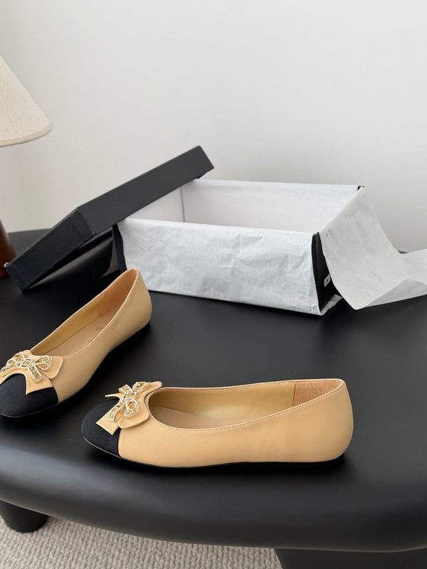 CC 26K Bow Ballet Flat Beige Black Lambskin Canvas 670828