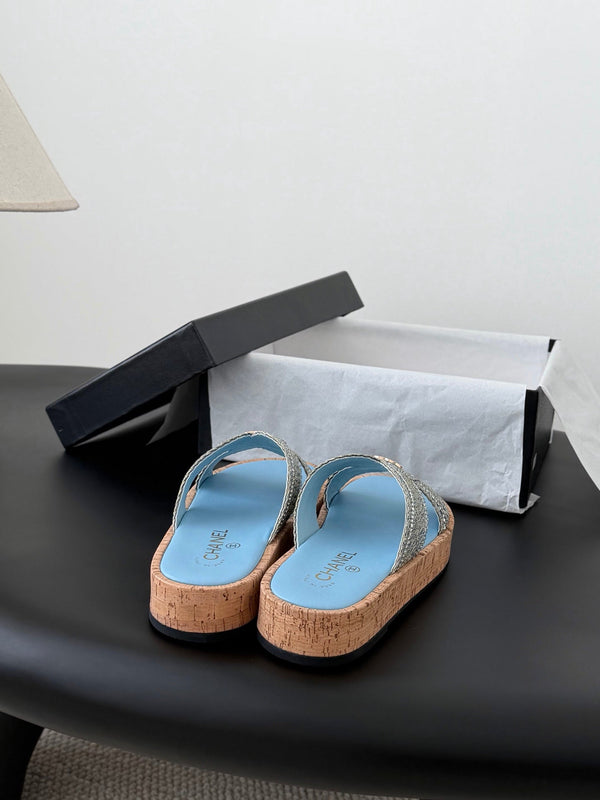 CC 26s Sandals Blue Raffia Sheepskin 670372