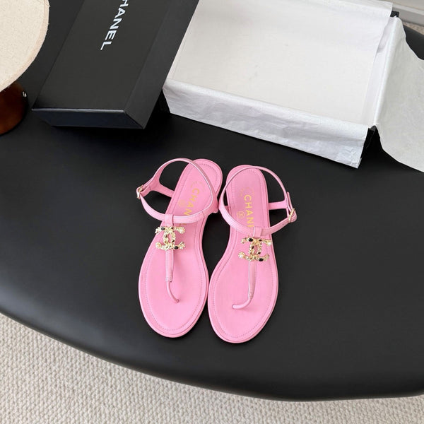 CC Strappy Sandals Pink Sheepskin 670391