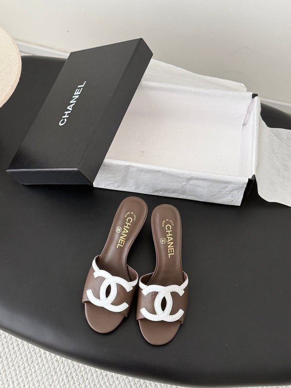 CC 2026 Heeled Sandal White Brown Lambskin 675861