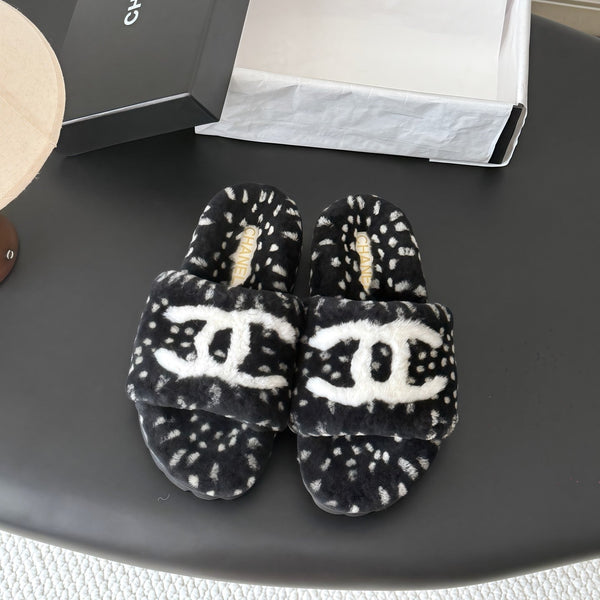CC 26s Slides Black White Dalmatian Print Shearling 969710