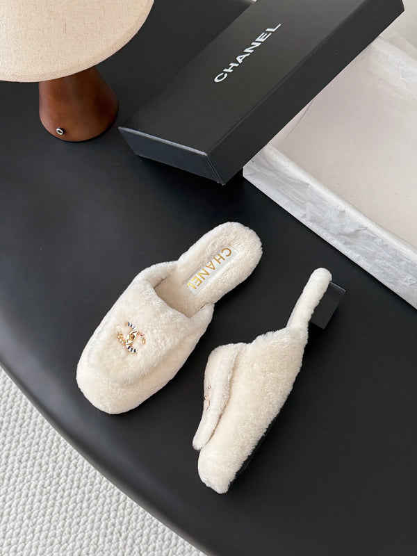 CC 26s Mules White Gold Shearling 127708