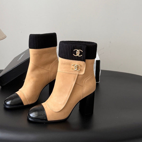 CC 26s Ankle Boots Beige Black Knit Cuff Suede 127793
