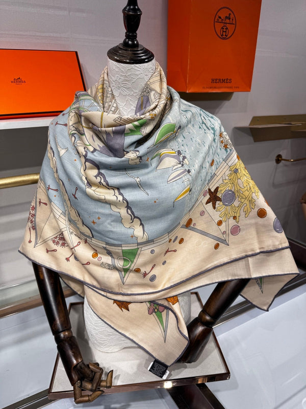 HM Flagship Shawl 140x140cm Cream Colorful Cashmere Silk 212383