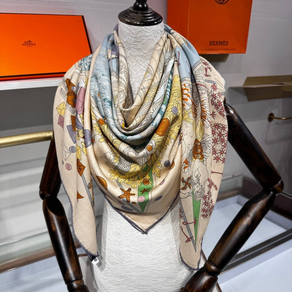 HM Flagship Shawl 140x140cm Cream Colorful Cashmere Silk 212383