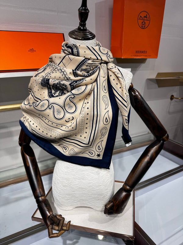 HM Grand Apparat Bandana Shawl 140x140cm Cream Blue Cashmere Silk 212690