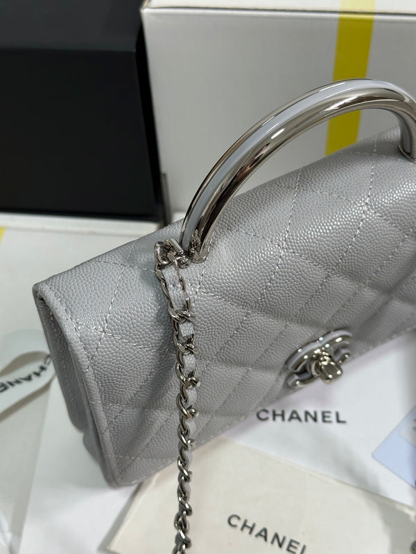 CC 25P Wallet Woc Handle 19cm Light Gray Leather Silver Hardware 243454