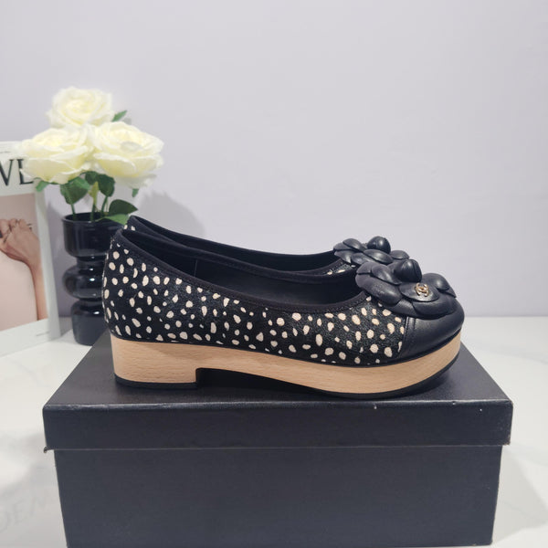 CC 26s Camellia Polka Dot Platform Shoes Black Whie Horsehair 104254