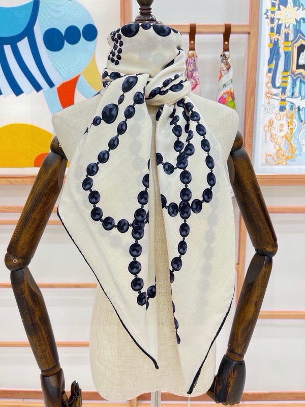 CC 2026 Pearl Scarf 140cm Black White Silk And Cashmere 214951