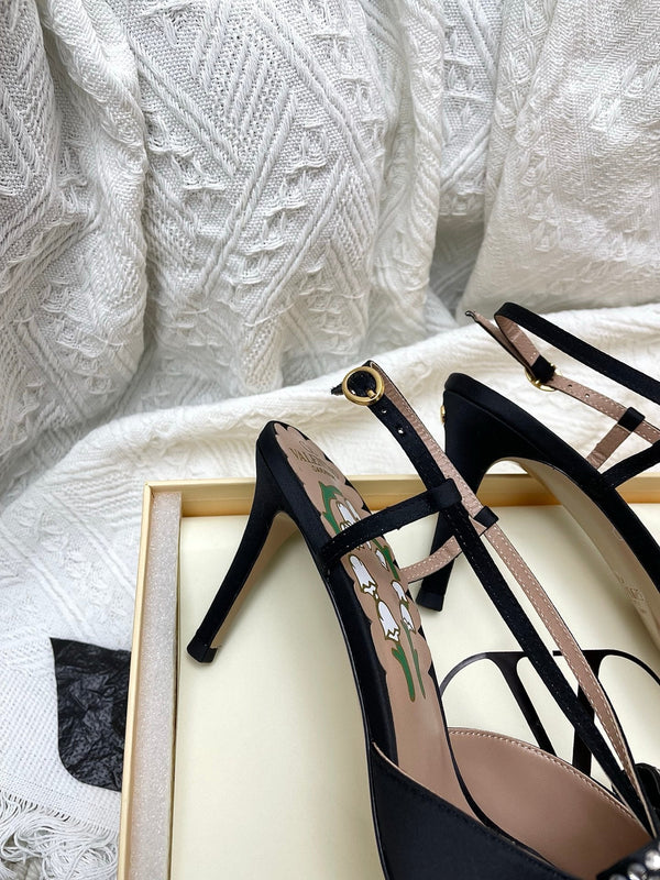 Garavani Bowow 8.0 Embellished Slingback Pumps Black Satin