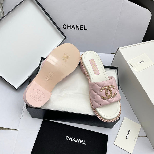 CC 26SS Pink White Gold Quilted Lambskin 726541