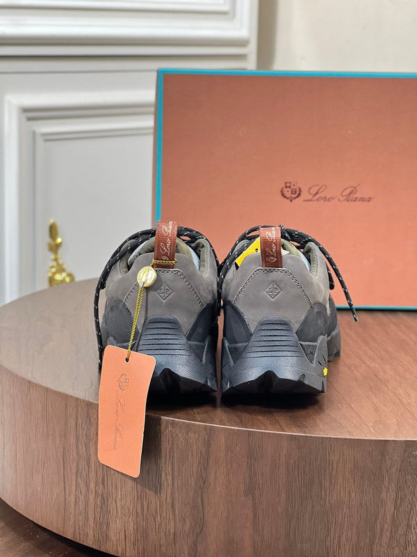 LP KATHARINA SNEAKER LIGHT GRAY AND CHARCOAL SUEDE