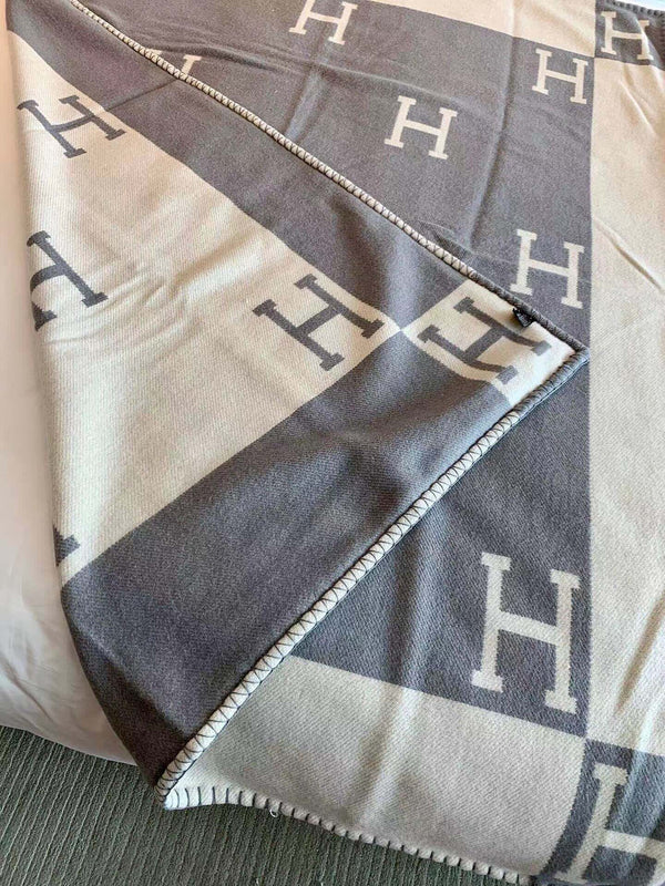 HM Blanket Grey Wool Cashmere